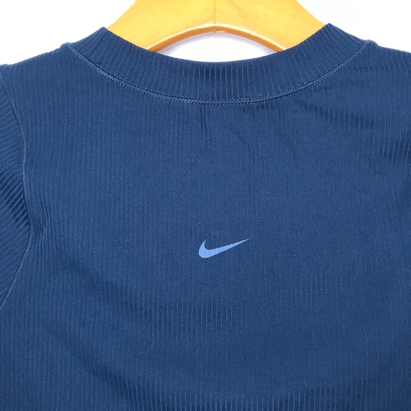 Nike Zenvy Blue Shirt Crop Ribbed Short Sleeve Womens M - Picture 6 of 9